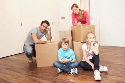 Review of a storage service complaint record and notes
